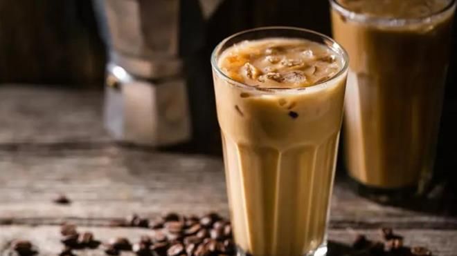 İce Chai Tea latte